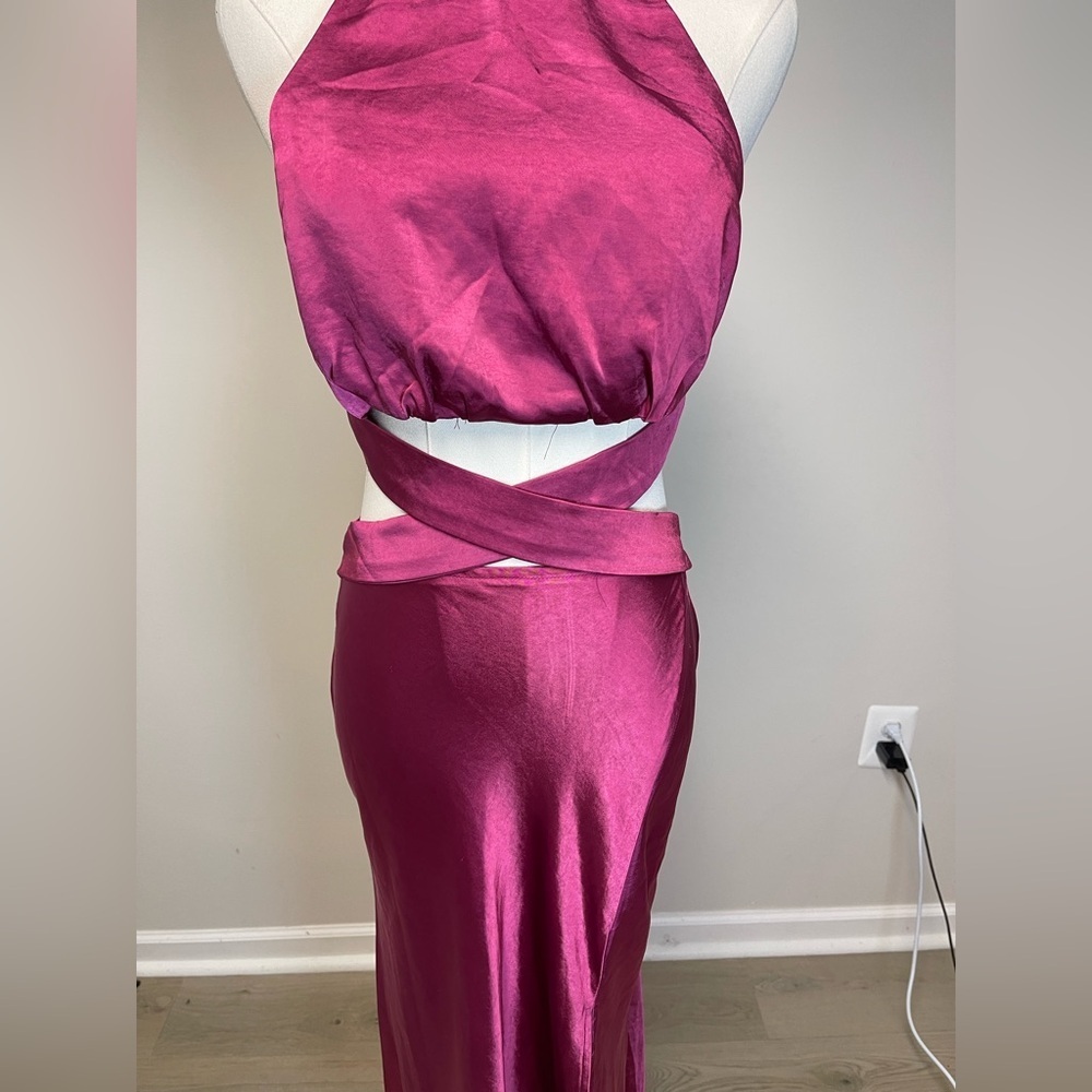 NEW ! Selfie Leslie Social Butterfly Cut-Out Waist Midi Dress Fuchsia - Picture 8 of 14